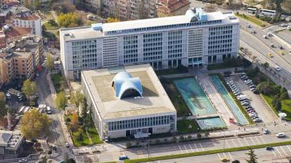Gazeteci Cem Küçük’ten dikkat çeken açıklama: Bu üçüncü dalga operasyon değil!