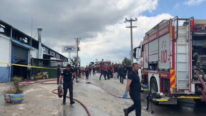 Kocaeli’de boya fabrikasında yangın: Yoğun uğraşlar sonucu kontrol altına alındı