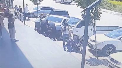 Fren yerine gaza bastı, lise öğrencisini otomobilin altına aldı!