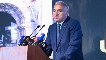 Turizmde rekorlar devam ediyor: 2025 hedefi 64 milyar dolar
