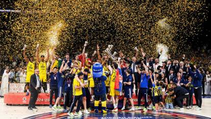 Fenerbahçe şampiyon oldu: Ali Koç’un o anları sosyal medyaya damga vurdu