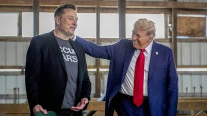 Elon Musk görevi bıraktı! Gözündeki morluk dikkat çekti...