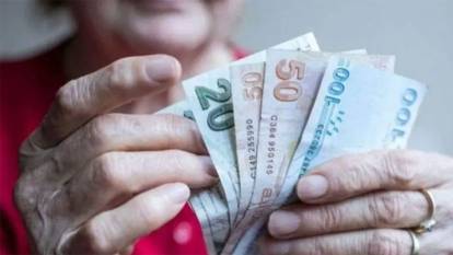 Emeklilere bayram öncesi maaş müjdesi: SGK açıkladı, 4 Haziran Çarşamba hesaplarda