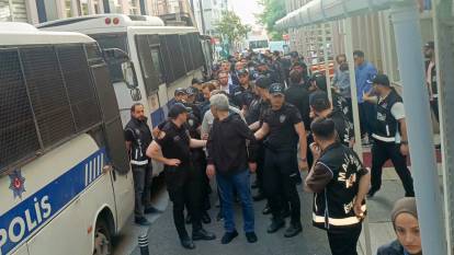 İBB yolsuzluk soruşturması 5. dalga operasyonunda gözaltına alınanlar adliyeye sevk edildi