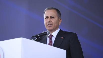 İçişleri Bakanı Yerlikaya uyardı: Bayram süresince trafikte dikkatli olun