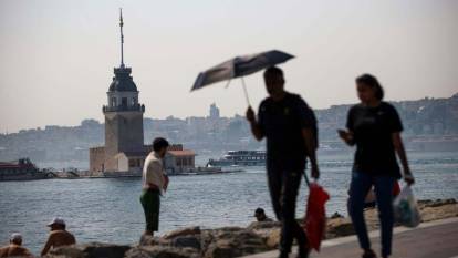 Sıcaklıklar giderek artıyor! Yaşlı ve çocuklar için o saatlerde sokağa çıkmayın uyarısı geldi