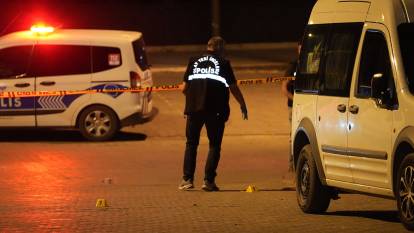 2 yıl önce kendisini sakat bırakan husumetlisine kurşun yağdırdı: Hayati tehlikesi var