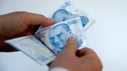 REKABET GİDEREK KIZIŞTI: Mevduat faizleri rekor seviyeye dayandı. 5 milyon TL'nin 1 aylık getirisi banka banka belli oldu!