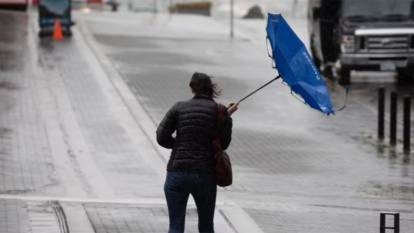 Hem sağanak hem de kuvvetli rüzgar uyarısı geldi! Meteoroloji birçok il için alarm verdi