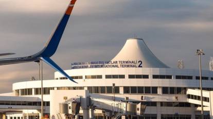 Antalya Havalimanı'nda asma tavan çöktü! O bölüm kapatıldı...