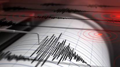 İran'da 5.5 büyüklüğünde deprem
