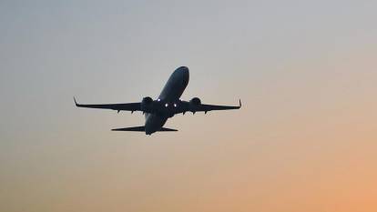 Ajet ve Pegasus, Körfez ülkelerine uçuşlarını iptal etti