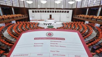 AYM'den flaş karar: 10 siyasi parti için mali denetim kararı