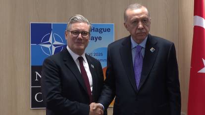 Cumhurbaşkanı Erdoğan ile İngiltere Başbakanı Starmer arasında kritik görüşme!