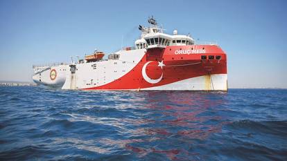 Oruç Reis Sismik Araştırma Gemisi İstanbul Boğazı'nda!