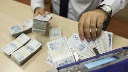 Bu bankalar yarışta öne geçti! Emeklilere 27 bin TL nakit yağmuru!
