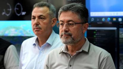 Bakan Yumaklı o yangının nedenini açıklayarak uyardı: Bunu başka nasıl anlatalım?