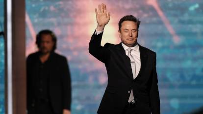 Elon Musk, Amerika Partisi’ni kurdu