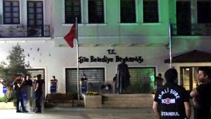 Son dakika haberi... Şile Belediyesi'ne operasyon: Başkan Özgür Kabadayı gözaltına alındı
