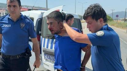 Takip esnasında polis otolarına çarpan sürücünün savunması 'pes' dedirtti!