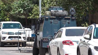 Diyarbakır'da ihbara giden polislere pompalı tüfekle ateş açıldı: 3 polis yaralandı