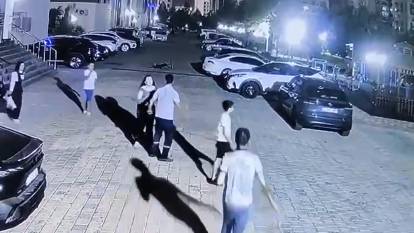 Gözü dönen baba 3 yaşındaki çocuğa ateş etti! Korku dolu anlar anbean kameralarda