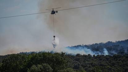 Çanakkale Ayvacık ve Bursa Nilüfer’de orman yangını: İki köy tahliye edildi, müdahale sürüyor