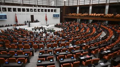 Sağlıkta kapsamlı düzenlemeler yasalaştı: Eczaneler, aile hekimliği, organ bağışı...