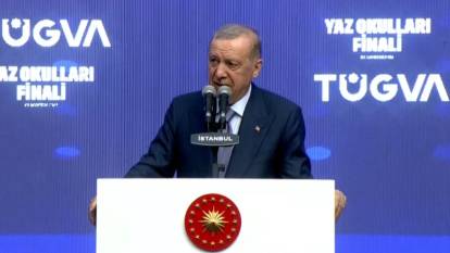 Cumhurbaşkanı Erdoğan: Polise taş atan değil vatanını seven gençler yetişiyor!