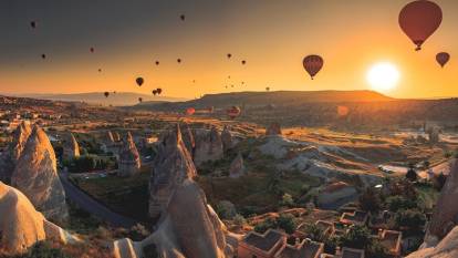 Yüz binlerce turistin tercihi: Kapadokya’da sıcak hava balonlarıyla eşsiz deneyim