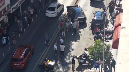 Kağıthane’de 18 yaşındaki sürücü dehşet saçtı: 10 araca çarptı, elektrik direği yıkıldı