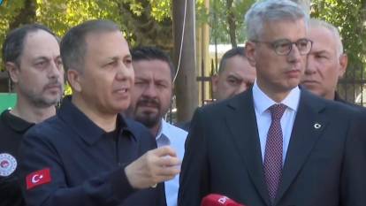 Depremde son bilanço! Merkez üssü Sındırgı'da bakanlardan ortak açıklama