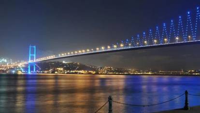 İstanbul Boğazı'nda gemi trafiği bir süreliğine askıya alındı!