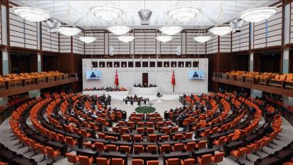 Çerçioğlu'nun AK Partiye geçişinin yankıları sürüyor: Ankara'da siyasetin sıcak gündemi