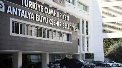 Antalya Büyükşehir Belediyesi'ne operasyonda flaş gelişme: 15 şüpheli adliyede
