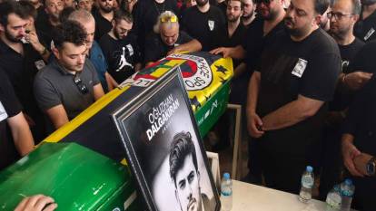Sosyal medya yayıncısı 'Jrokez' son yolculuğuna uğurlandı!