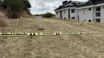 Büyükçekmece’de villa bahçesine gömülü ceset bulundu!