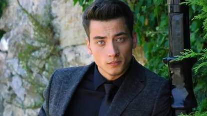 Uzak Şehir'in 'Kaya'sı Atakan Özkaya'nın acı günü: Sosyal medyadan duyurdu