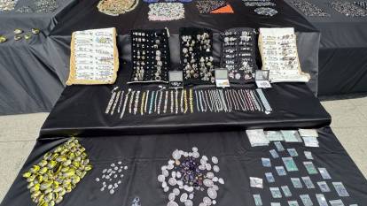 İstanbul'da kaçak değerli taş operasyonu: 35 gözaltı