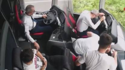 Terme'deki otobüs kazasının yeni görüntüsü ortaya çıktı: Şoförün el hareketleri dikkat çekti!