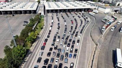 Kapıkule’de yoğunluk devam ediyor: Sınırdan 2 milyon gurbetçi çıkış yaptı