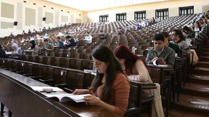 Kariyer sahibi 8 kişinin diplomaları 7 yıl sonra iptal edildi!