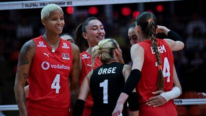 Filenin Sultanları çeyrek finale yükseldi: Slovenya'yı set vermeden yendi!