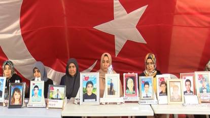 Diyarbakır'daki evlat nöbeti 7'nci yılında: Terörsüz Türkiye istiyoruz