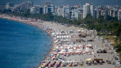 Antalya’da turizm sezonu sonbahara uzadı: Rezervasyonlar kasım ayına kadar dayandı!
