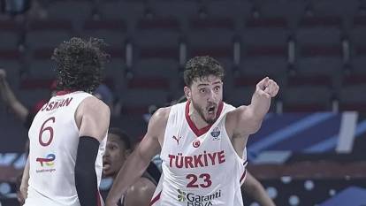 12 Dev Adam final için parkede!