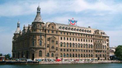 Haydarpaşa Garı, Kültür ve Sanat Merkezi'ne dönüşüyor: Bakan Ersoy tarih verdi!