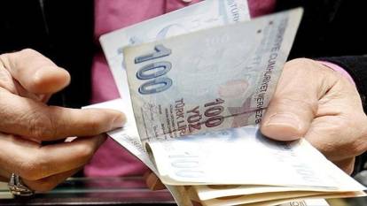 Emekli maaşınızı ve yaşınızı hemen öğrenin! SGK robotu ile 2025 hesaplama ekranı açıldı