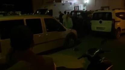 Husumetliler bir araya geldi, silahlar konuştu: Taranan araçta bir kişi hayatını kaybetti!