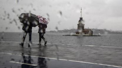 AKOM İstanbulluları uyardı: Lodos, sağanak yağış başlıyor!